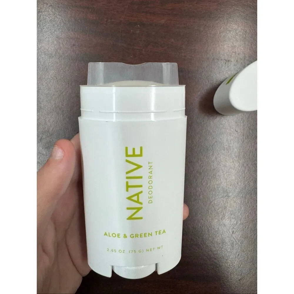 New Native Aloe and Green Tea Deodorant- 2.65 oz